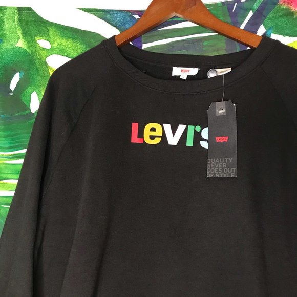 13. $49 Levi’s Women’s Relaxed Graphic Multicolor Long Sleeve Sweatshirt - Picture 8 of 9